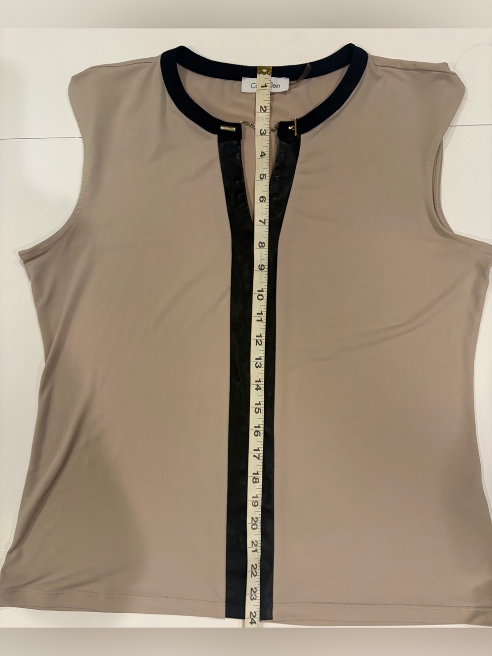 Calvin Klein Taupe Sleeveless Top with Black Trim and Placket - Sz Large - Picture 3 of 7